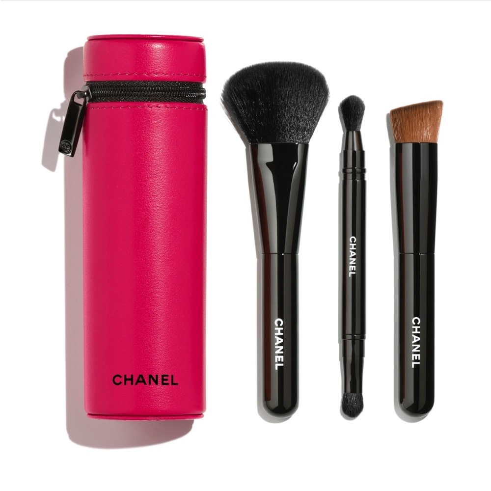 Les Pinceaux de Chanel limited edition essential brushes set Diva pink leather